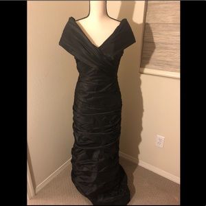 Teri Jon black gown. Size 6.